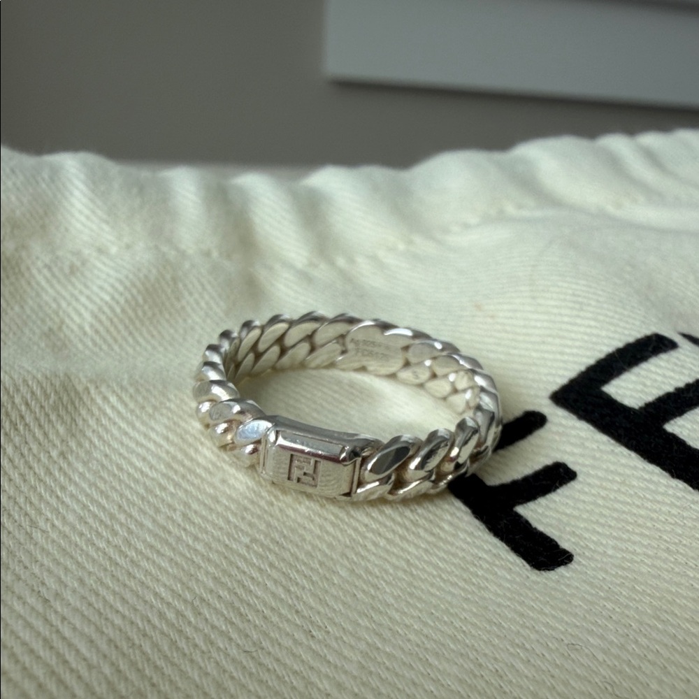 Fendi Silver FF logo ring - Picture 3 of 9